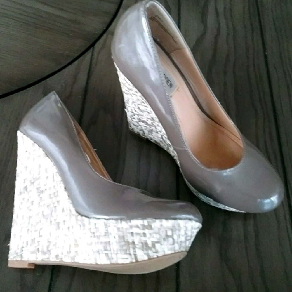 Steve Madden Mocha Wedges